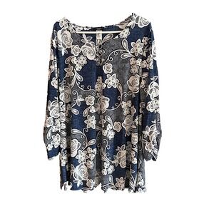 Cocomo Woman Plus Size 3X Blue & White Top BlouseStretch 3/4 Gathered Sleeve